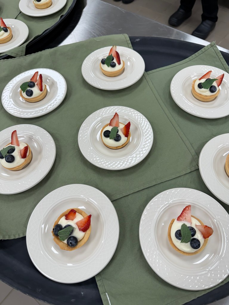 Fruit Tarts with Diplomat Cream
